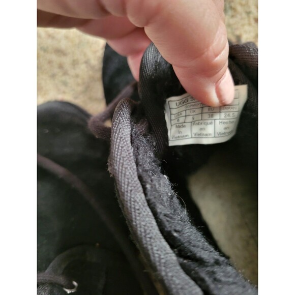 Men's Size 6 UGG Boots - Picture 5 of 6